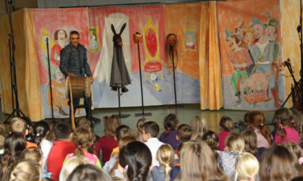 Theater Maskara – das Eselein